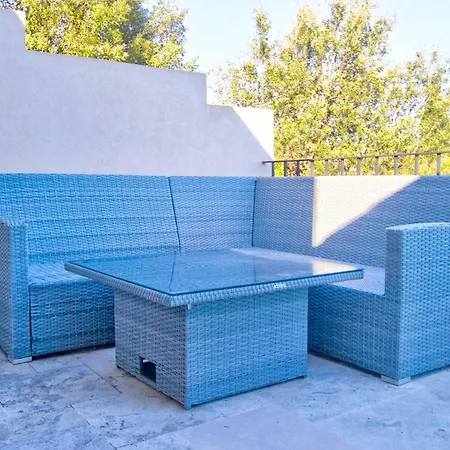 Madoni * Roquebrune-sur Argens